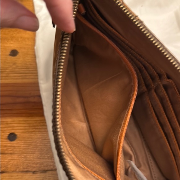 HOBO Sable Brown Leather Patchwork Wristlet Clutch- great fall handbag! - Picture 7 of 7